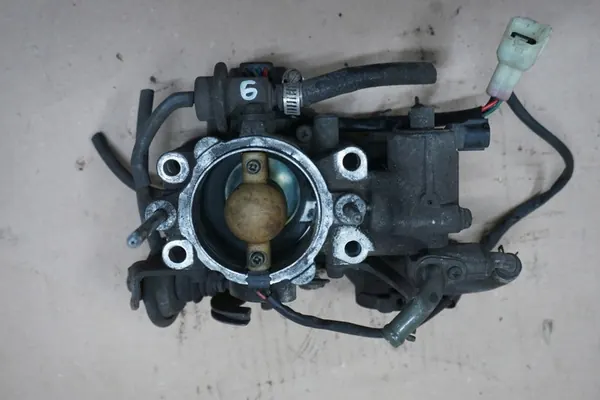 SUZUKI VITARA INJECTEUR DE CARBURANT 1.6 8V 88-97 image 9