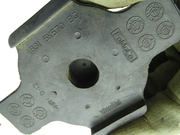 Attache de ressort arrière Ford Ranger IV OEM AB31-5K570-BC image 3