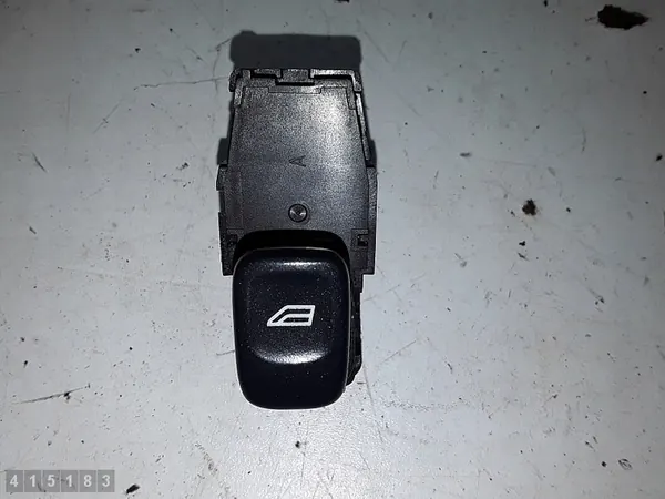 Commutateur Volvo V70 2003 8685288 03W272 image 1