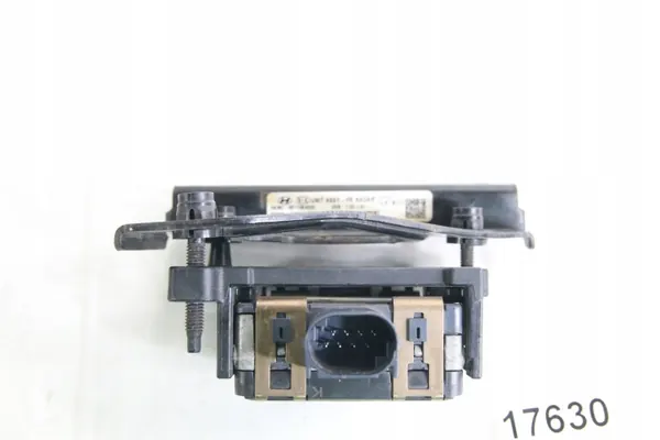 OEM UZ17630 Distronic radarsensor voorframe image 3