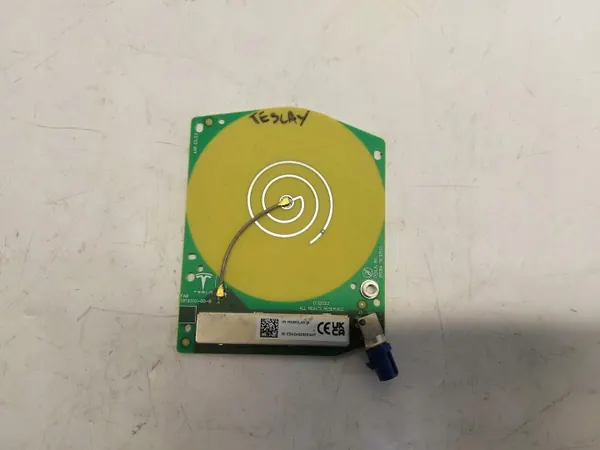 Tesla OEM 1920001-00-B Regensensor GPS-antennemodule image 2