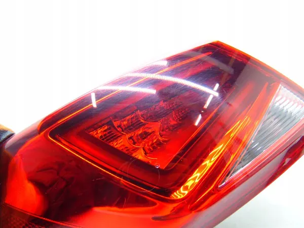 Luz trasera izquierda SEAT LEON III 5F Hatchback image 4