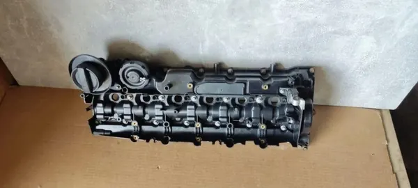 Cubierta seguidor de levas BMW OEM 11127800309 - Usado image 10