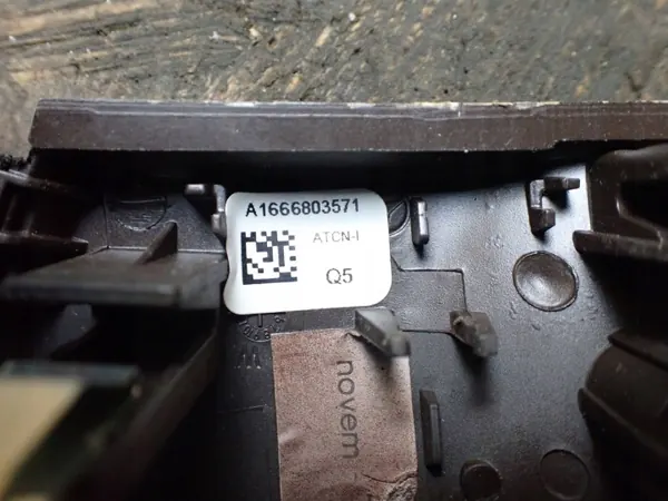 Cache de garniture Mercedes GL X166 OEM A1666803571 image 4