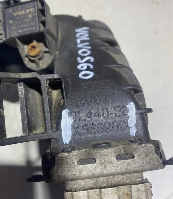 Begagnad Volvo Y3401005 laddluftkylare - OEM del image 6