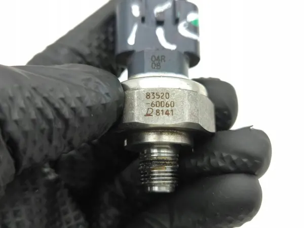 Öldrucksensor OEM 8352060060 für Toyota RAV4 image 9