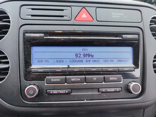 Radio CD d'origine OEM 5M0035186AA Volkswagen image 2