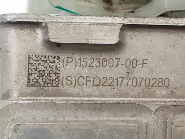 Tesla AC-lämpöpumppu OEM 1506859-00-D Käytetty image 7