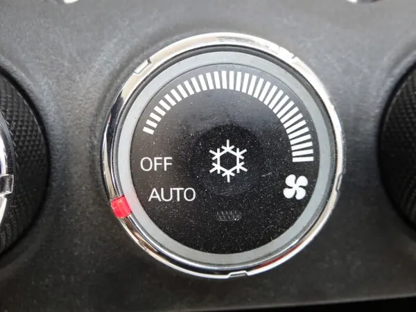 Airco paneel OEM 7820A115XC voor Citroen C4 Aircross image 3