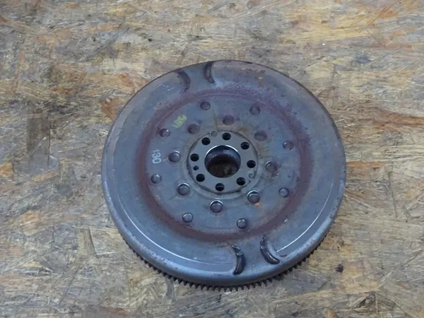 AUDI RS3 8P TTRS 8J RSQ3 8U 2.0 TFSI Volante Duplo OEM image 6