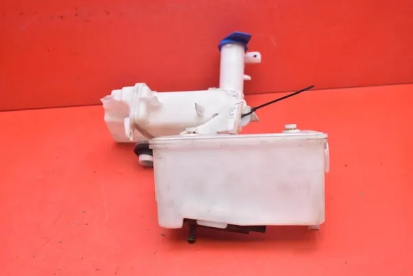 Puhdistusnesteen Säiliö 3C8955453F VW Passat CC 2.0 TDI 12-17 image 4