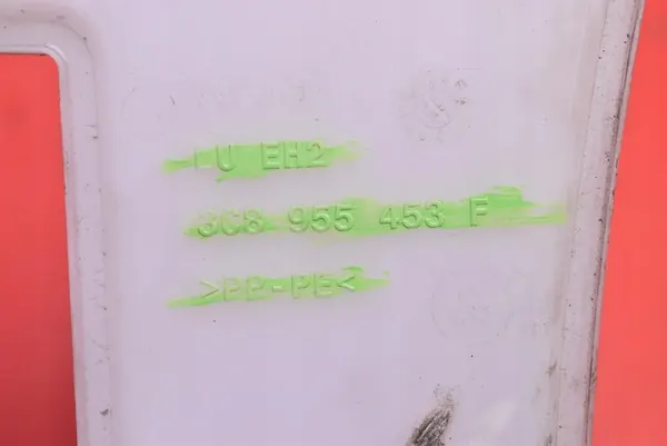 Puhdistusnesteen Säiliö 3C8955453F VW Passat CC 2.0 TDI 12-17 image 6