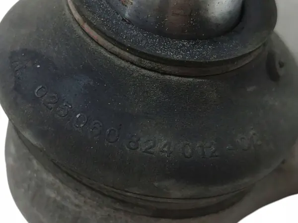 Peugeot Etuhaarukan tappi OEM 025060824012 image 8