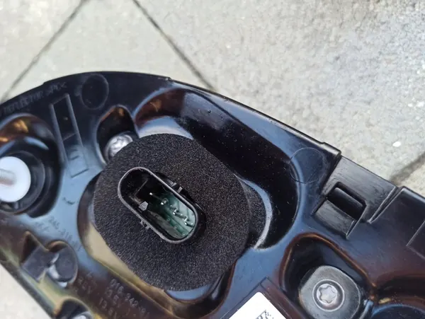 TESLA 3/Y LIFT - HÖGER BAKRE LED-LJUS 2021+ image 6