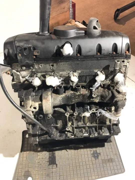 Gebruikte Volkswagen Diesel Motor OEM R070103373C image 9