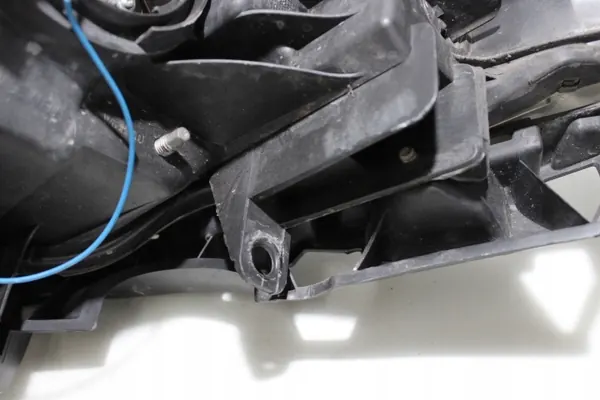 Farol Dianteiro Direito Renault Megane II image 4