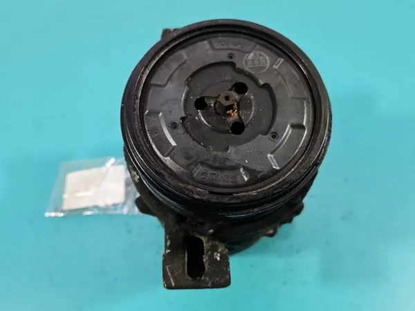 Compresseur A/C OEM 6987766 pour BMW E90 2.0D image 7