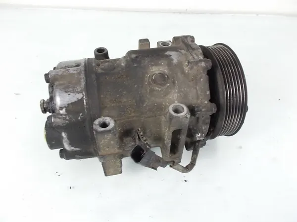 Ilmastointikompressori Volvo C30 2006-2010 D4204T OEM 36000989 image 3