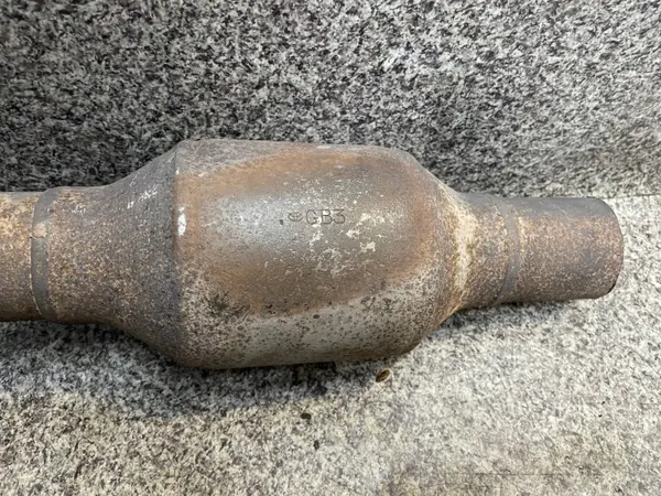 Catalyseur GB3 pour Toyota RAV4 2.0 VVTi image 3