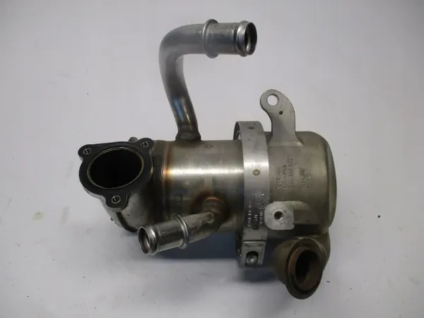 Refroidisseur d'échappement d'occasion OEM 04L131512AA image 2
