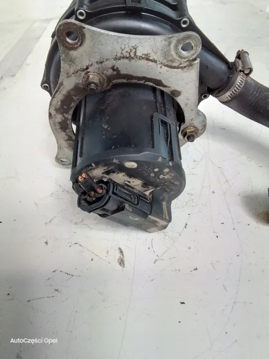 Begagnad BMW OE sekundärluftpump OEM 1715293 image 3