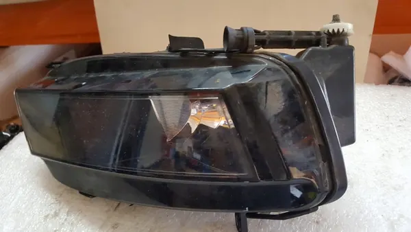 Farol Halógeno Direito VW Golf VII image 3