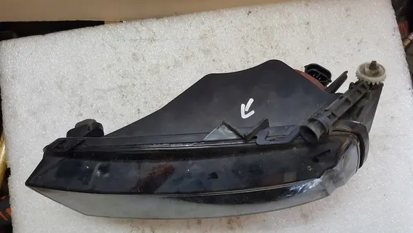 Farol Halógeno Direito VW Golf VII image 4