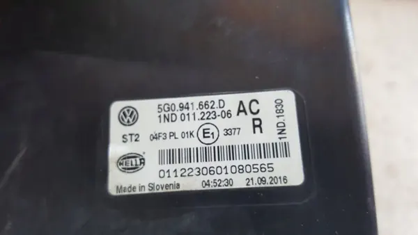 Farol Halógeno Direito VW Golf VII image 9