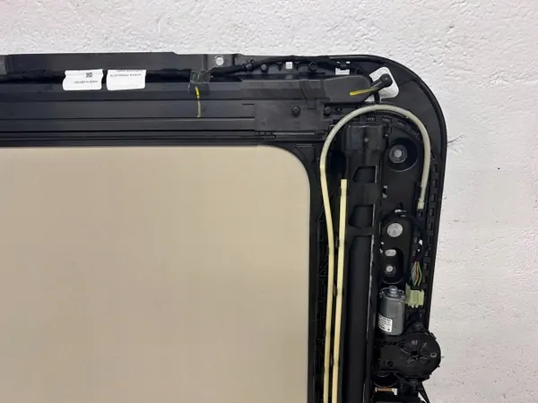 Audi Q5 Panoramadak OEM 80A877041R Gebruikt image 10