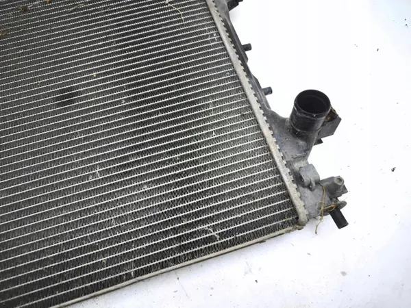 Radiateur d'eau Opel Vectra C OEM AMD150927 image 10