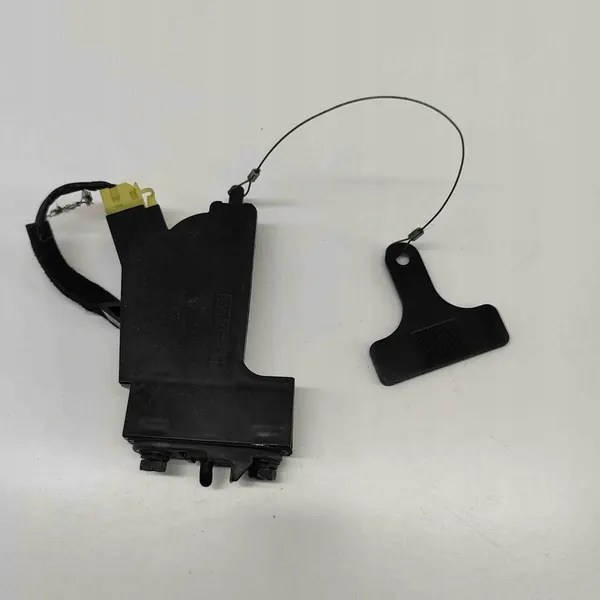 KIA Optima 2012 Bränsletanklock Aktuator OEM 815902T000 image 2
