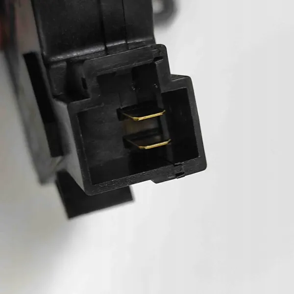 KIA Optima 2012 Bränsletanklock Aktuator OEM 815902T000 image 5