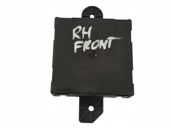 Maserati Ghibli Oven Moduuli OEM 52851639AC image 2