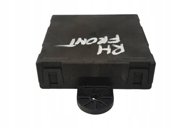 Maserati Ghibli Oven Moduuli OEM 52851639AC image 4