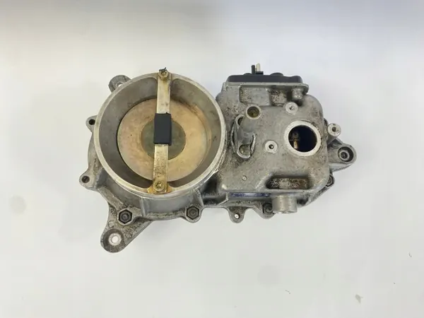 Corps de papillon OEM 0438121043 Mercedes 4-cylindres image 2