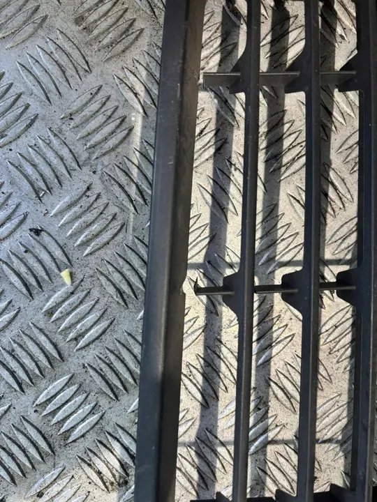 Griglia di Aspirazione Aria Paraurti Anteriore VW Polo OE 6C0853671N image 5