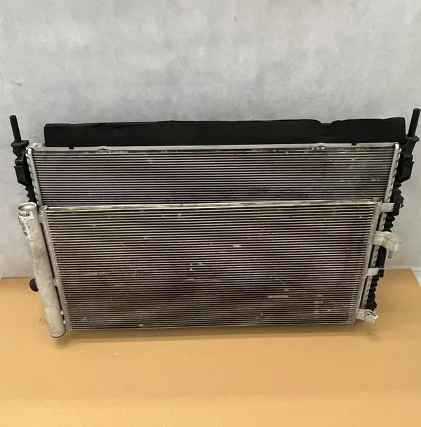 Radiador completo Ford Transit Custom 13- OEM: GK218005BB image 2