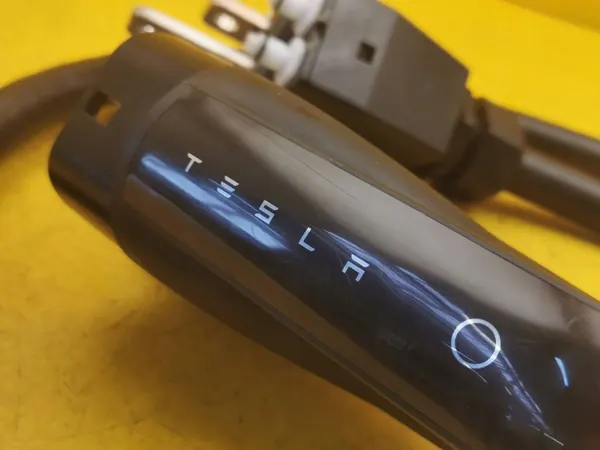 Cabo de carregamento Tesla Model S OEM 1518751-00-C image 3