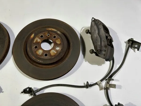 Jarrupanssarit OEM 4635421 Chevrolet Camaro SS 2009 image 4