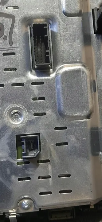 Renault Megane IV pekskärm OEM 280900083R image 9