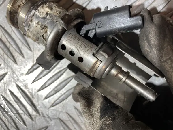 Injetor AdBlue Citroen C5 Aircross 1.5 HDI image 2