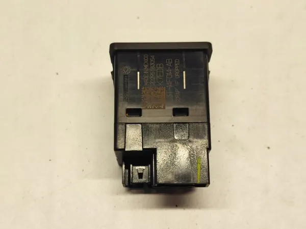 Ford Bronco 2021 USB-pistorasia-sarja OEM ML3T14F014AB image 5
