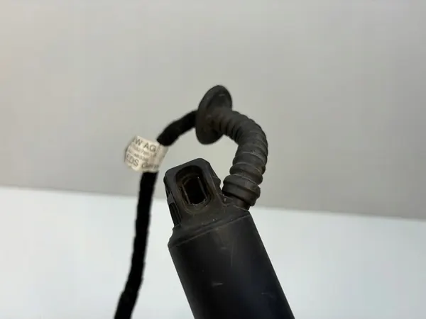 SEAT ATECA Elektrisk Baklucka Aktuator Vänster 575827851A image 4