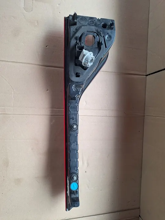 Lámpara trasera izquierda para Renault Megane IV Kombi image 6