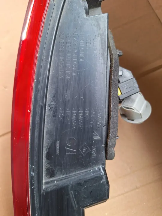 Lámpara trasera izquierda para Renault Megane IV Kombi image 8