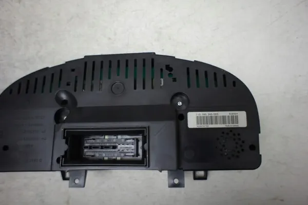 Ilmanvaihtopaneeli BMW 1-sarja E87 image 3