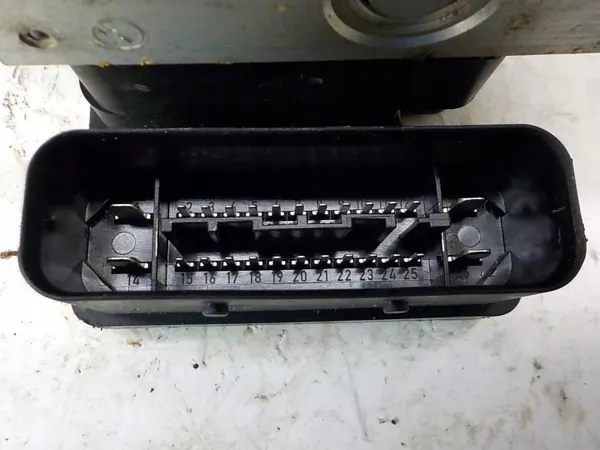 SEAT Leon II ABS-pump OEM 1K0614117J A2 image 5