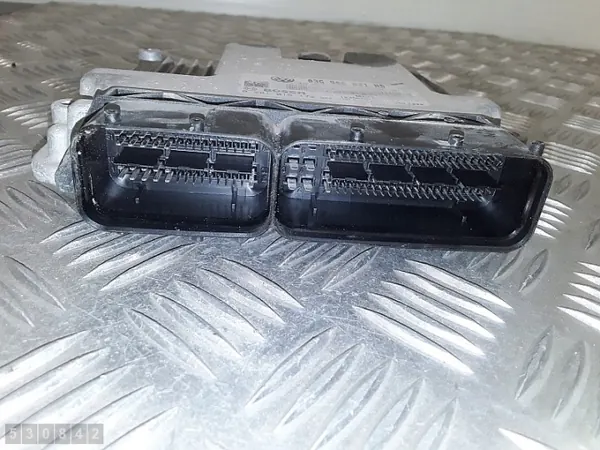 2008 VW Touran ECU 1.9 Diesel 03G906021ND image 3