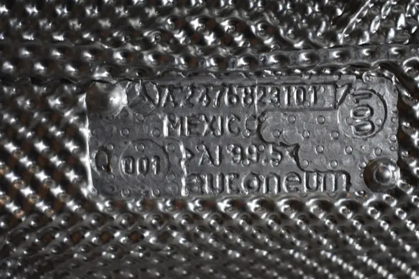 Escudo térmico de subchassi OEM A2476823101 Mercedes image 3
