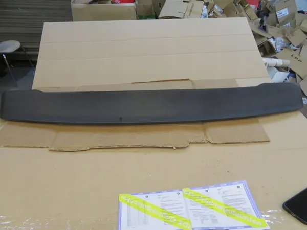 Spoiler OEM SPOILER LOTKA VW T6 - Portière Arrière image 2